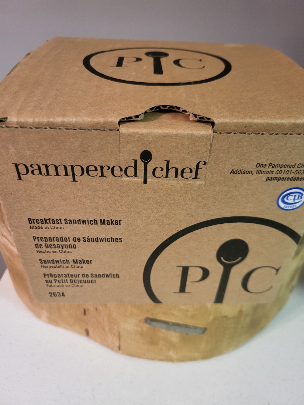 NIB Pampered Chef BREAKFAST SANDWICH MAKER #2634 Microwave Safe - NEW
